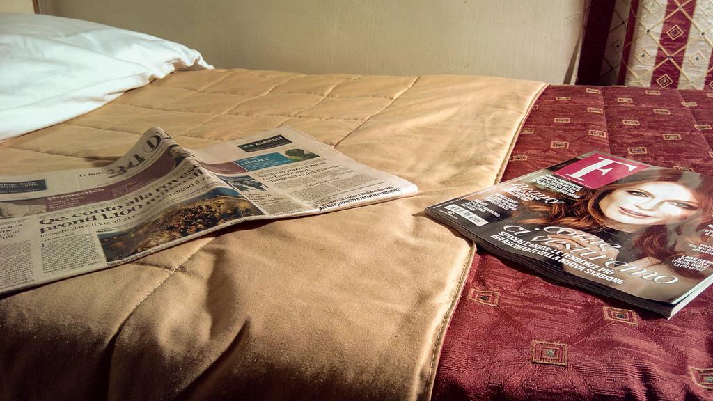 Hotel Caprice Avigliana Habitación foto