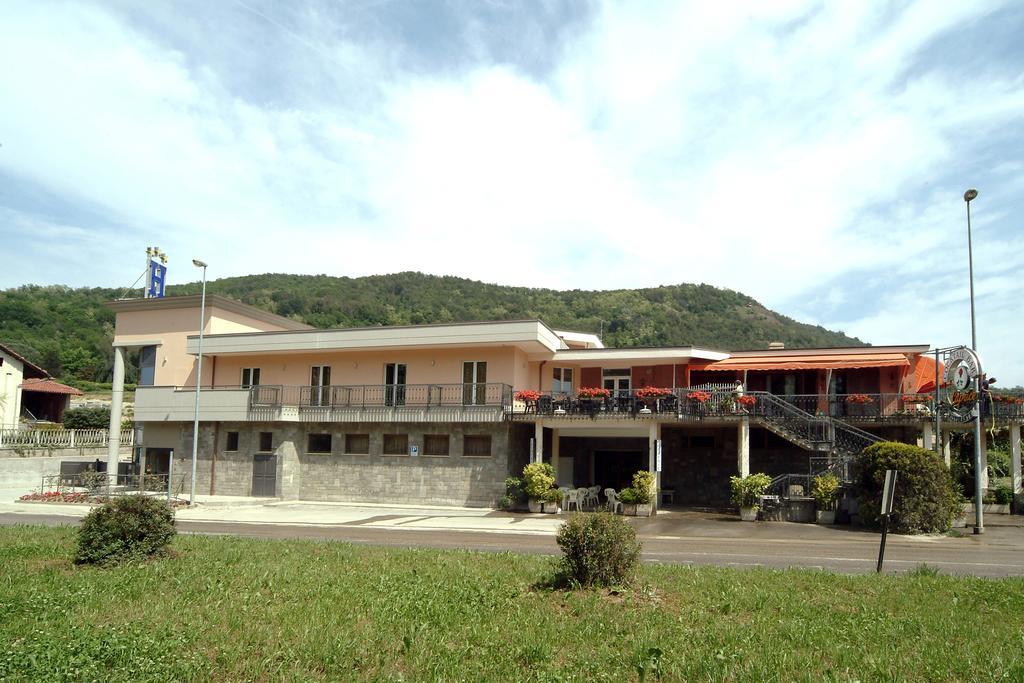 Hotel Caprice Avigliana Exterior foto